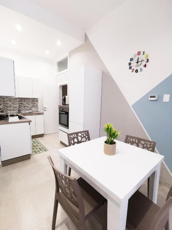 Casa Vin Apartment Massafra Bagian luar foto